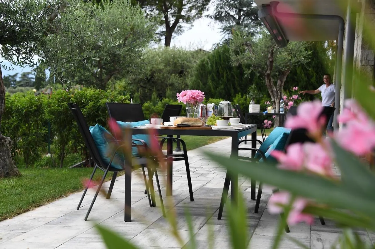 Apartment Villa Le Foreste Lazise